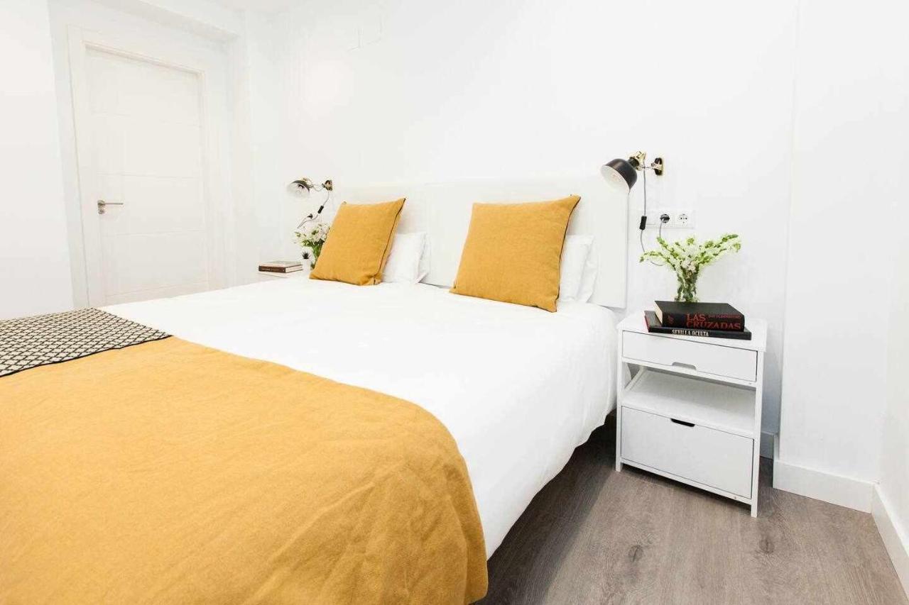Isg Apartments Downtown Family Haven Free Parking Spot Sevilla Eksteriør bilde