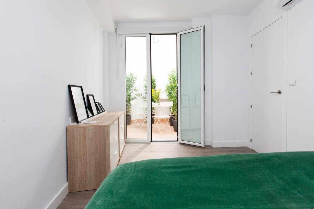 Isg Apartments Downtown Family Haven Free Parking Spot Sevilla Eksteriør bilde